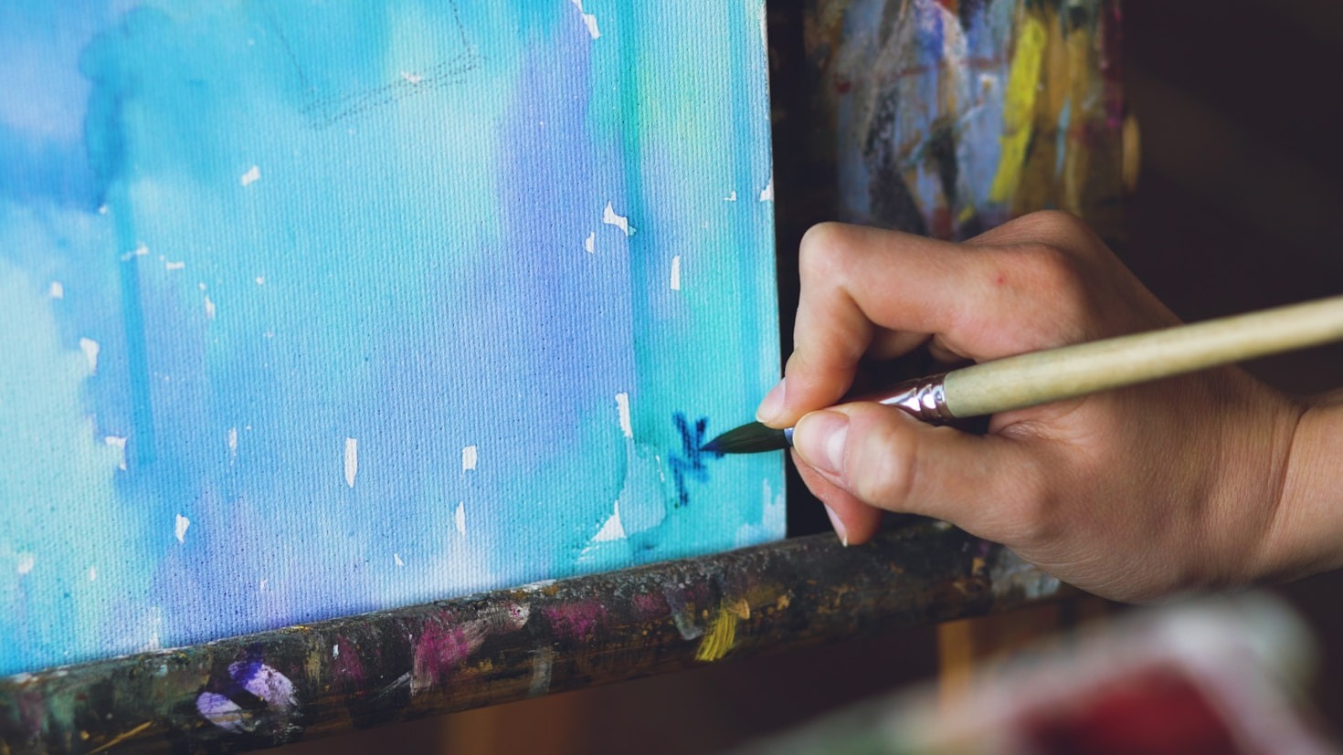 Why Choose Handcrafted Over Generic Designs?